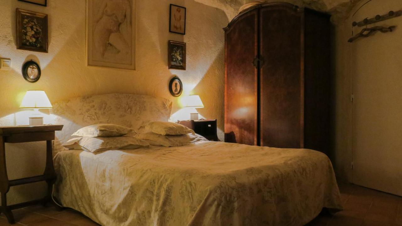 Bed and Breakfast La cave de l'éperon Trôo Exterior foto